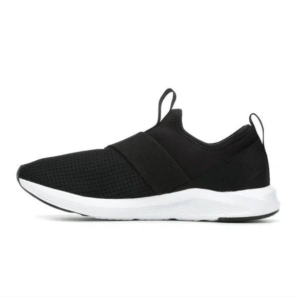 PUMA PROWL SLIP ON SNEAKERS BLACK AND WHITE - Picture 3 of 16